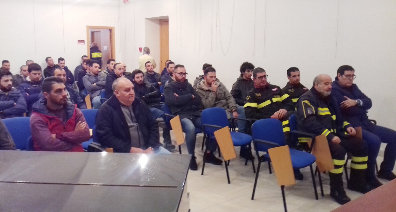 Niscemi, vigili del fuoco volontari, 50 gli aspiranti